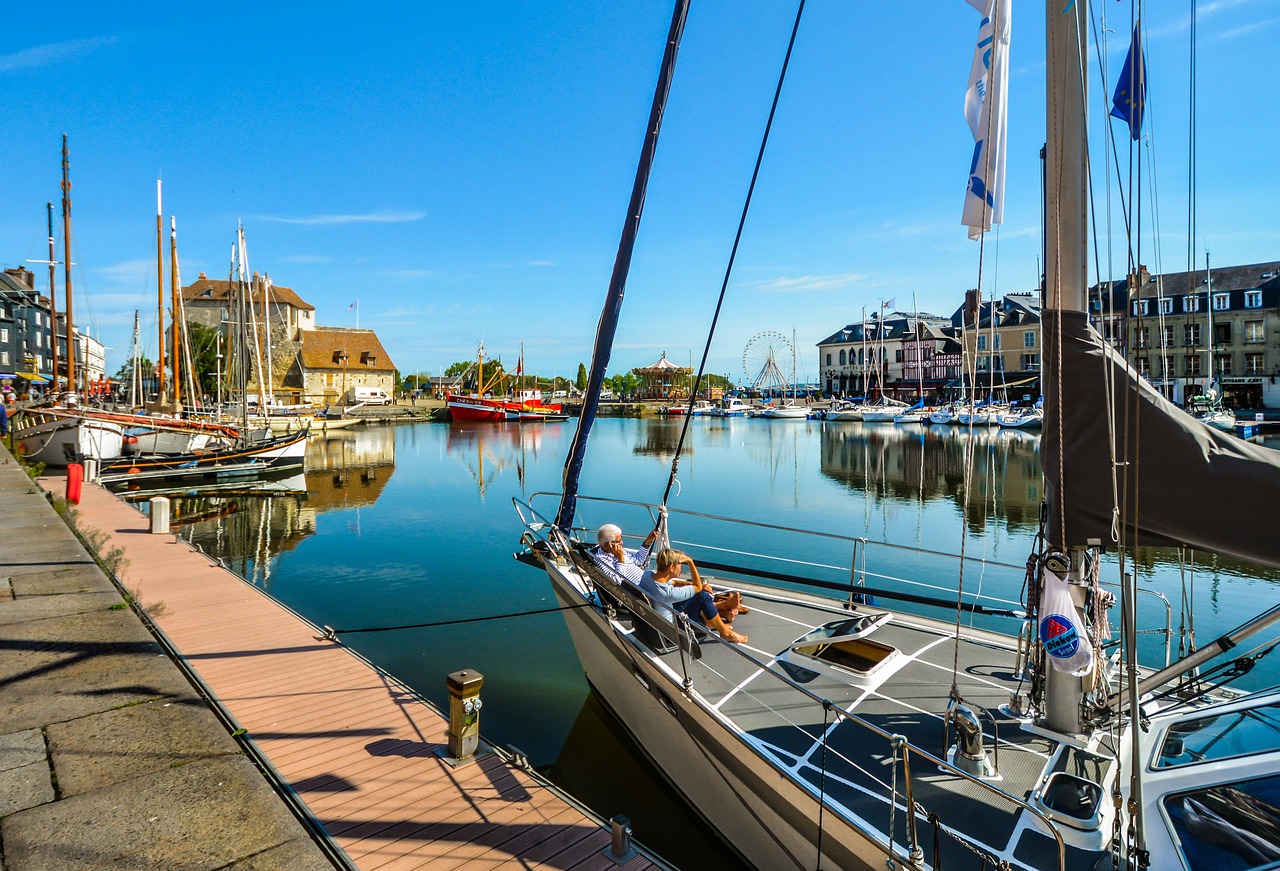 17 Fun Retirement Jobs That Pay a Small Fortune